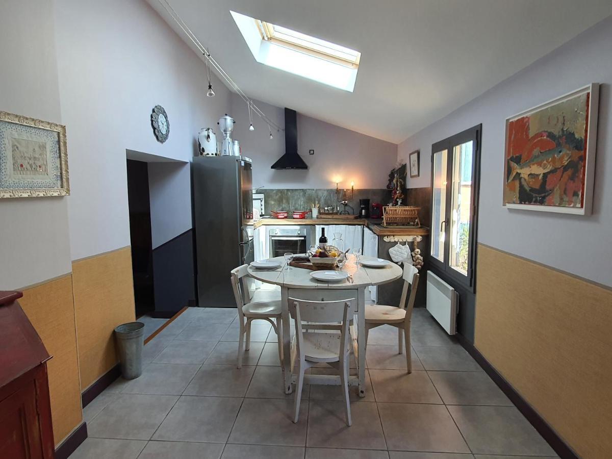 Le Clos Des Pins Claira Exterior photo