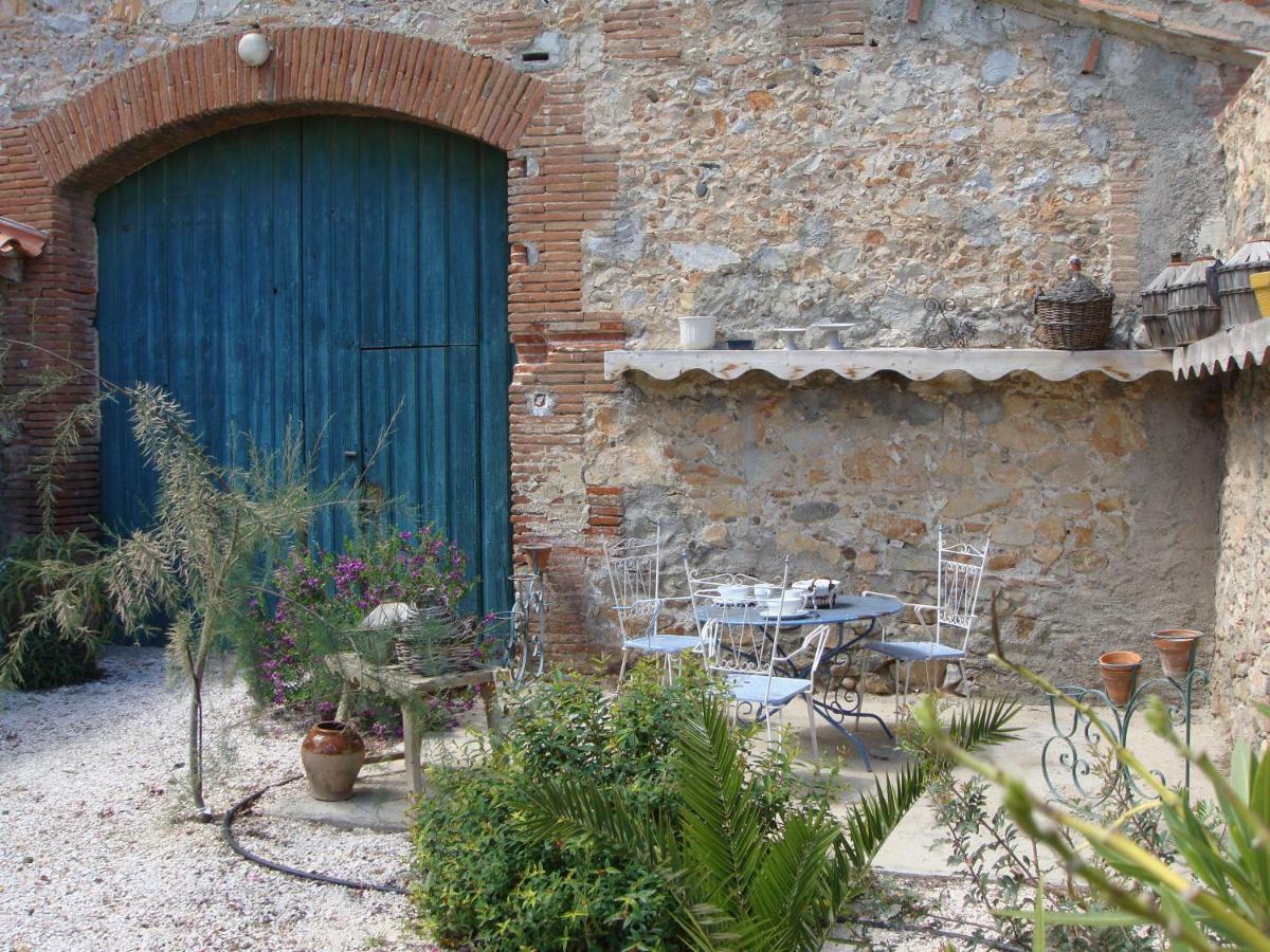 Le Clos Des Pins Claira Exterior photo