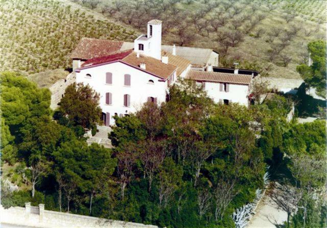 Le Clos Des Pins Claira Exterior photo